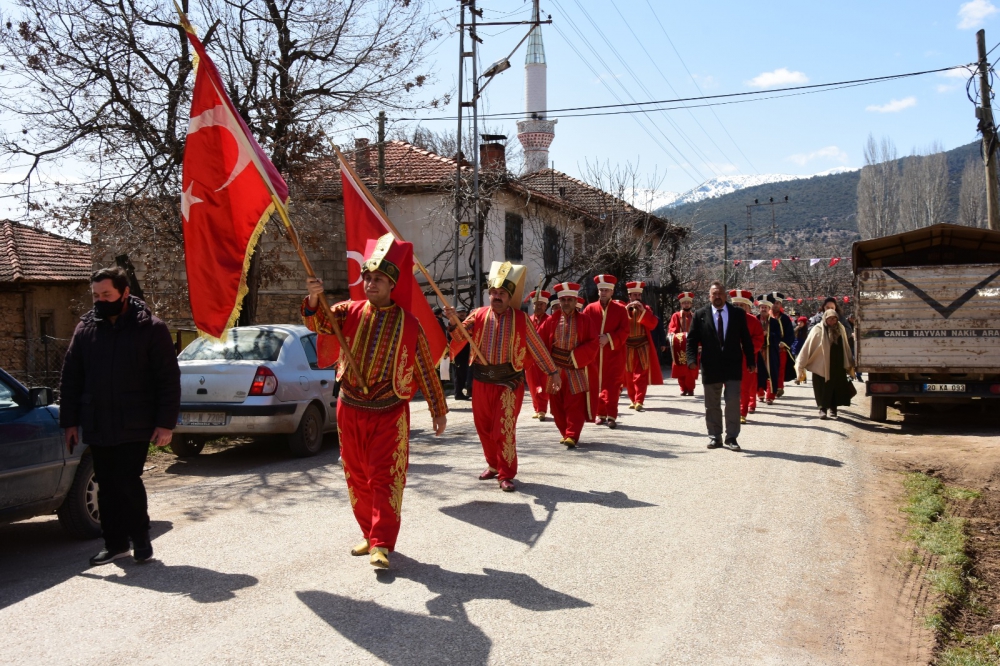 Acıpayam'da Şehitler İçin İmece Usulü Anma Etkinliği 12