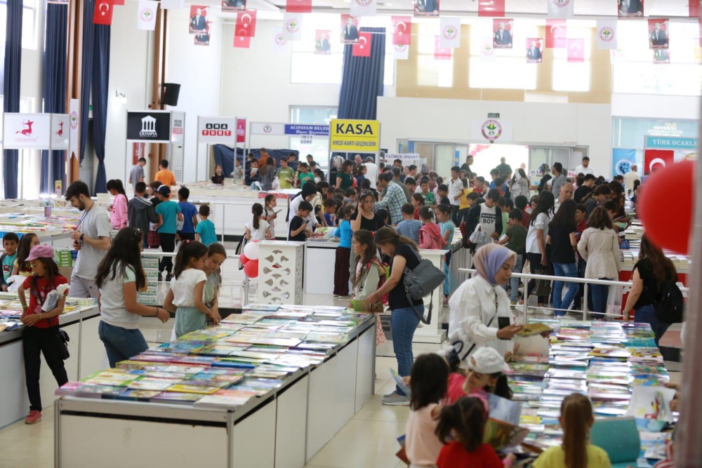 Acıpayam Kitap Günlerine Yoğun İlgi 7