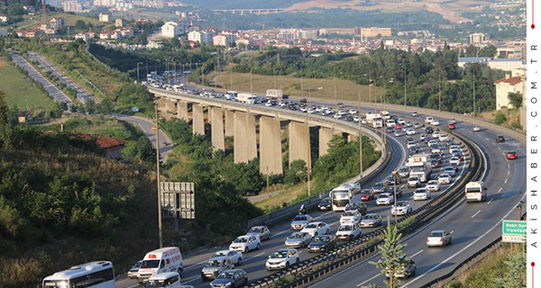 Ramazan Bayramı tatili dönüş yolunda yoğun trafik