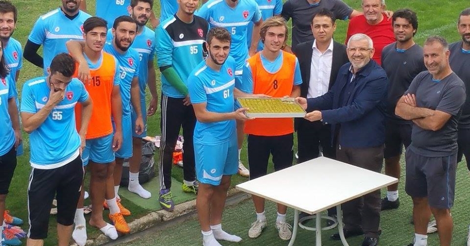 Denizli Büyükşehir Belediyespor'a Baklavalı Ziyaret