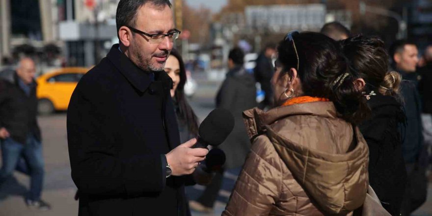 Dr. Mehmet Kasapoğlu, Çalışan Gazeteciler Gününü kutladı