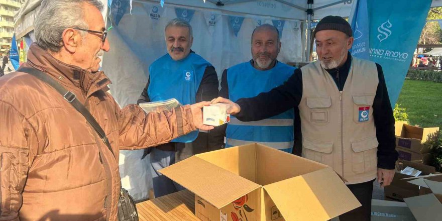 Denizli’de binlerce vatandaşa kandil ikramı yapıldı