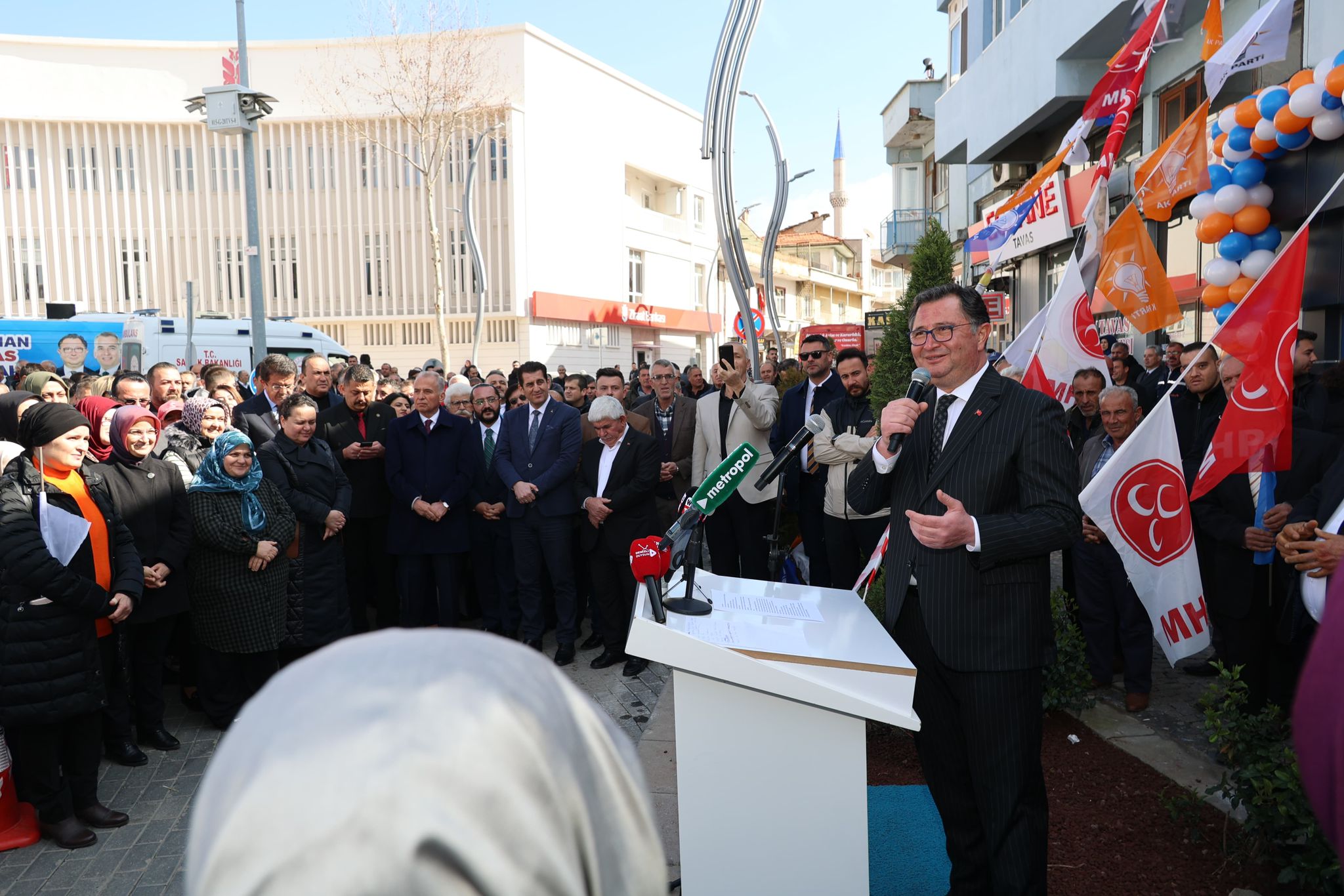 SKM BÜYÜK BİR COŞKUYLA AÇILDI