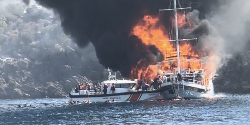 Marmaris’te yanarak batan teknenin sahibi ve kaptanı adliyeye çıkarıldı