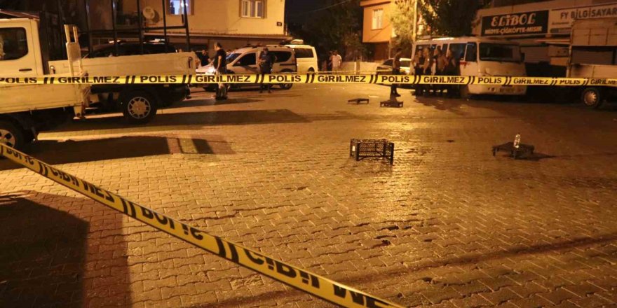 Küfür kavgasında silah ve bıçaklar çekildi: 1’i ağır 4 yaralı