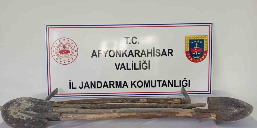 Kaçak kazı yapan şahıs jandarmanın dronuna takıldı