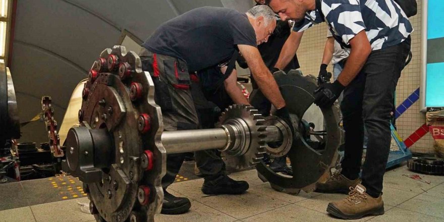 Metronun yürüyen merdivenlerinde kapsamlı bakım çalışması