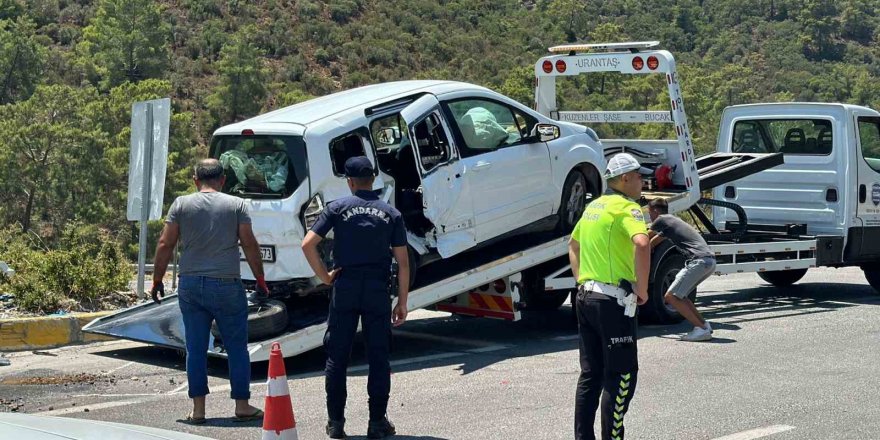 Göcek’te feci kaza; 1 ölü, 10 yaralı