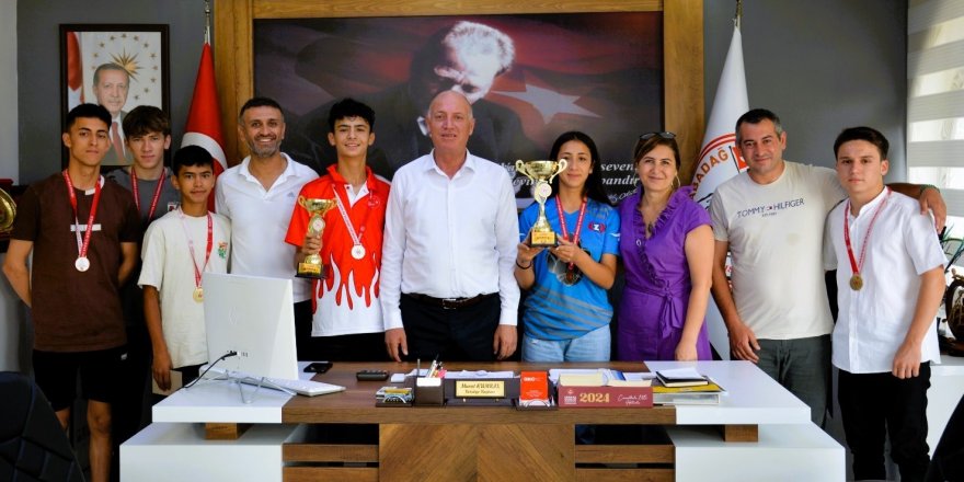 Başkan Kumral, Babadağlı şampiyonları kutladı