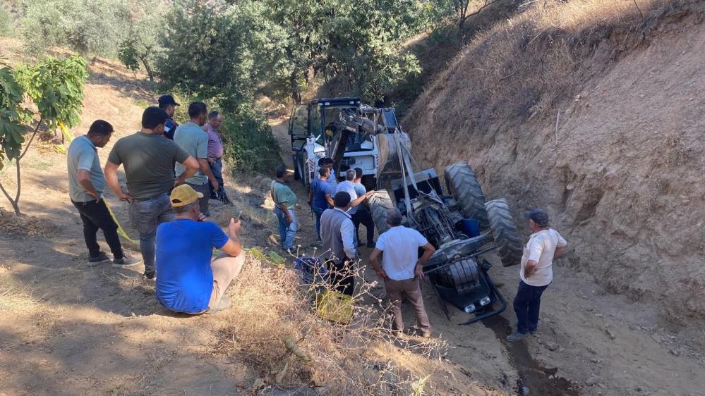 Bahçe yolunda feci kaza: Anne-baba hayatını kaybetti, çocukları yaralandı