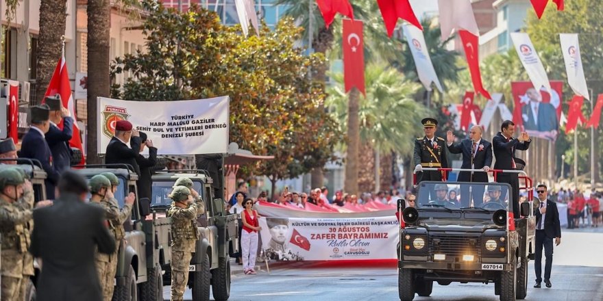 30 Ağustos Zafer Bayramı Denizli’de coşkuyla kutlandı