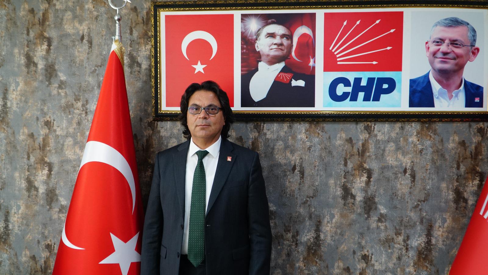 Başkan Horzum: “Zeybekci, Erdoğan’dan umudunu kesmiş partisi için Atatürk gibi kurtarıcı istiyor”