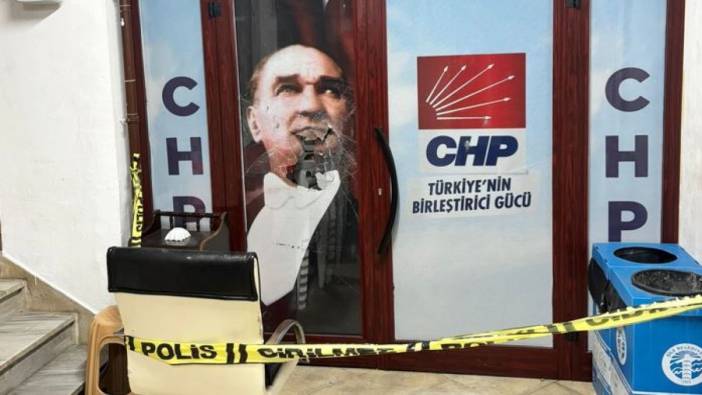 CHP ilçe binasına saldırı!